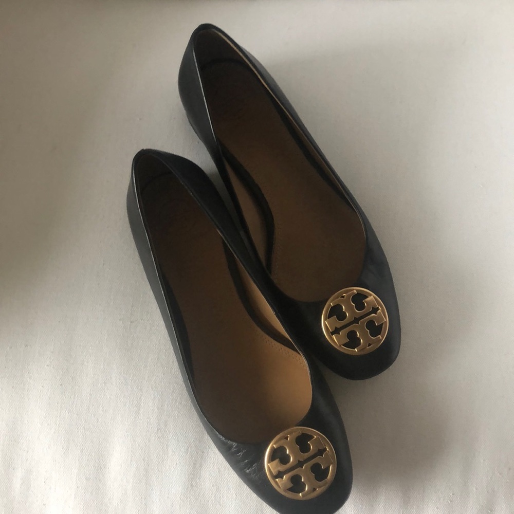 Tory Burch women’s size 7 low heeled shoe